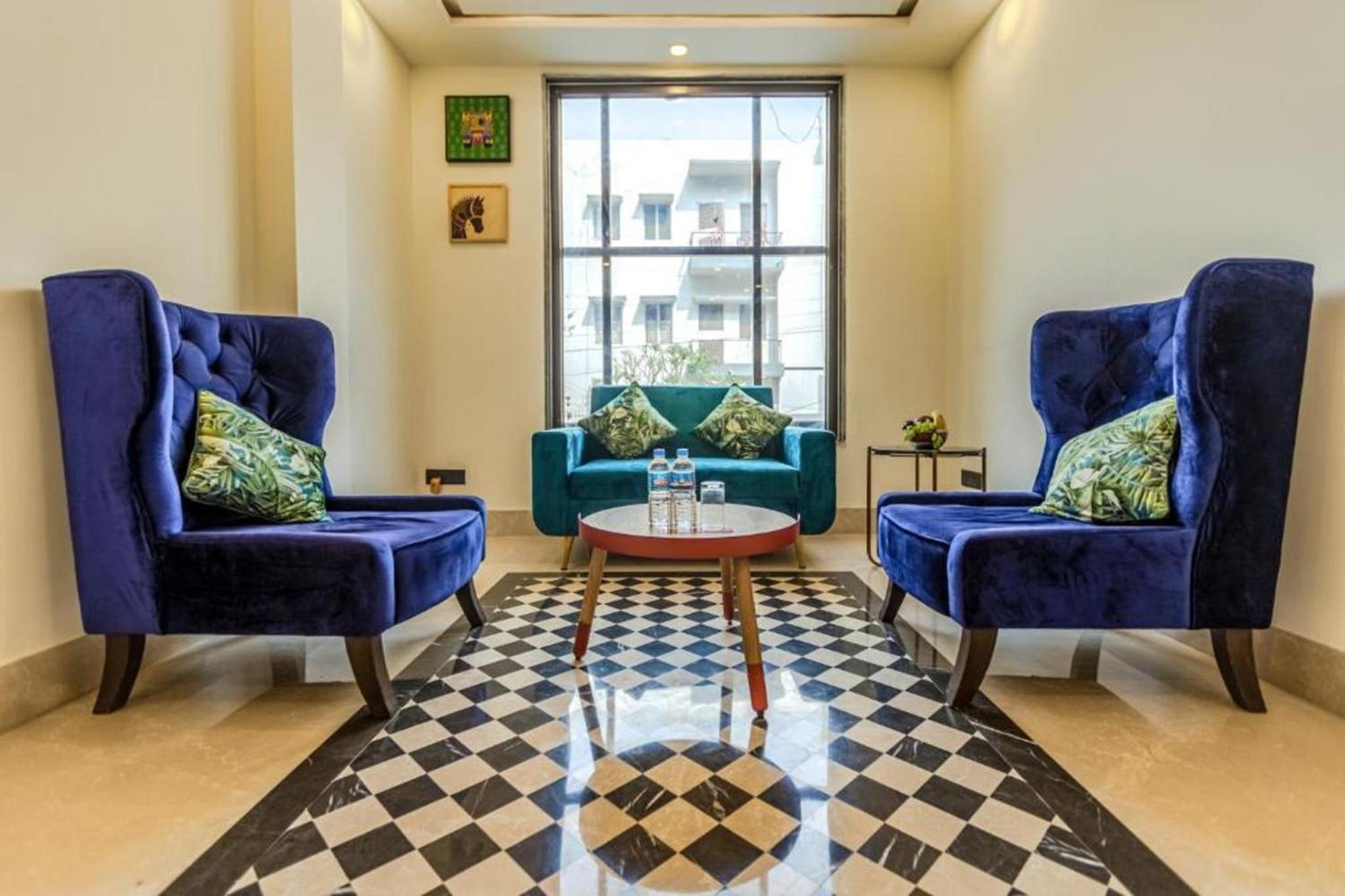 Hotel Mayur At Cr Park Нью-Дели Экстерьер фото